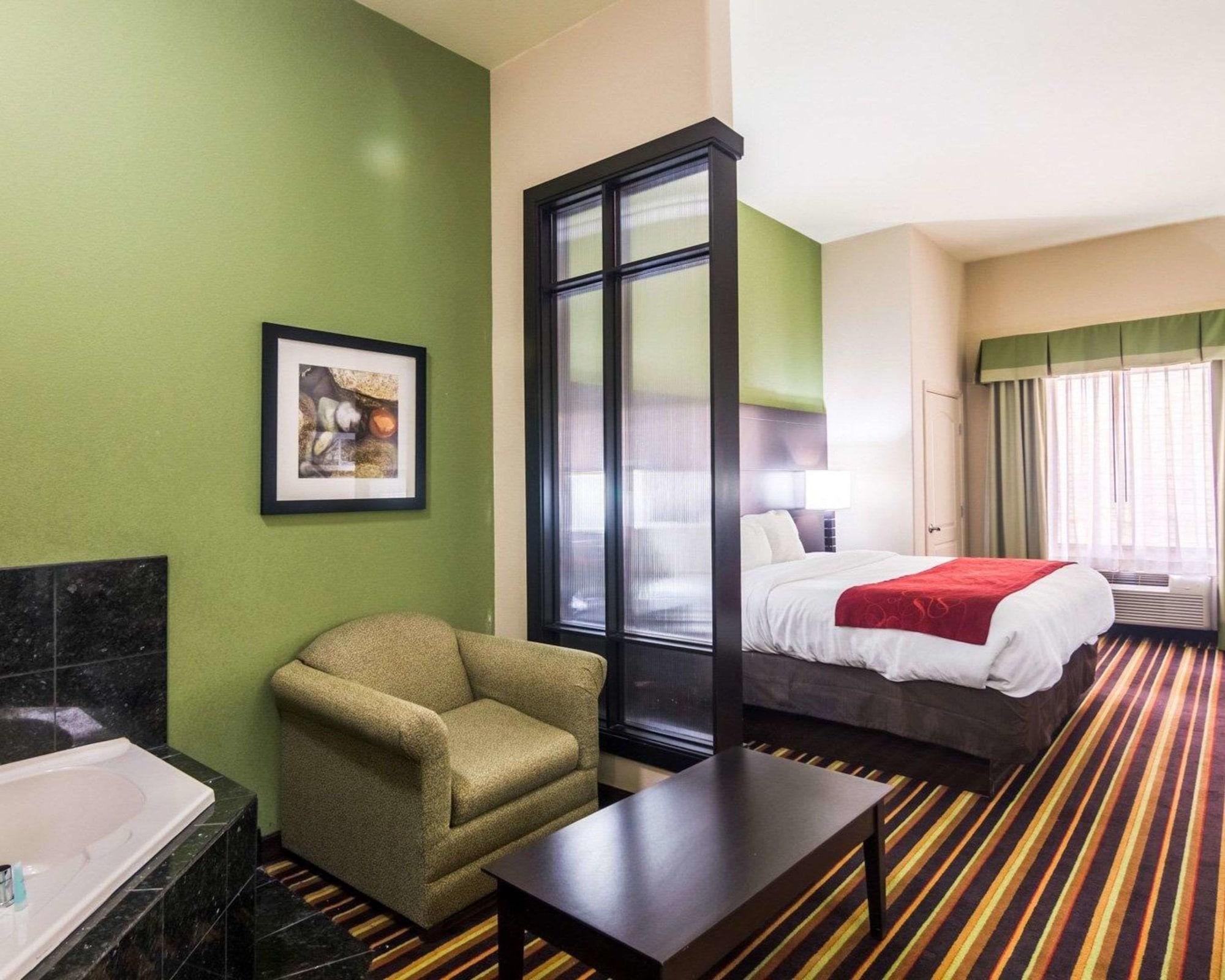 Comfort Suites Amarillo Exterior photo